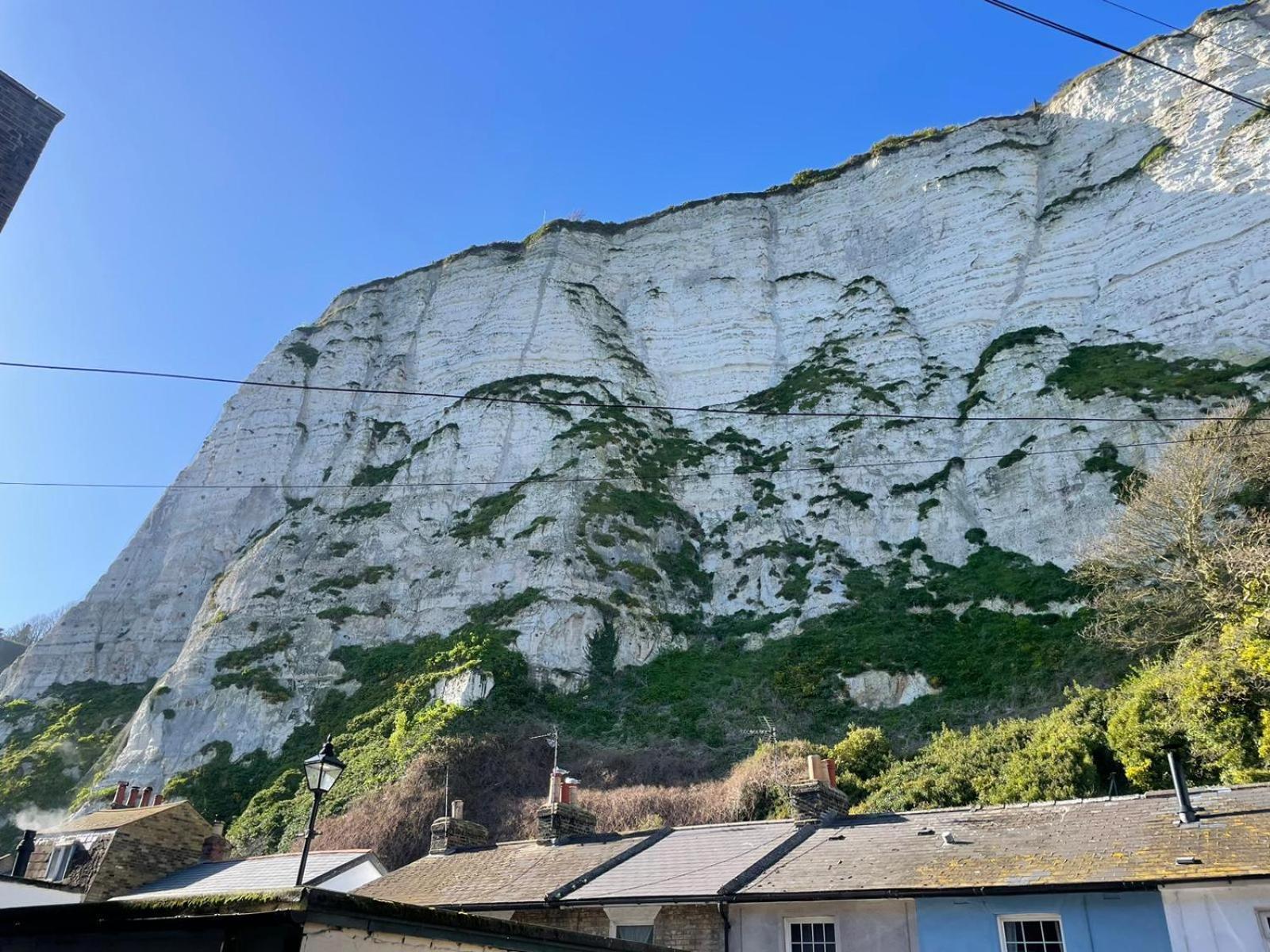 Studio Next To Port, Cliffs, With Parking Дувър Екстериор снимка